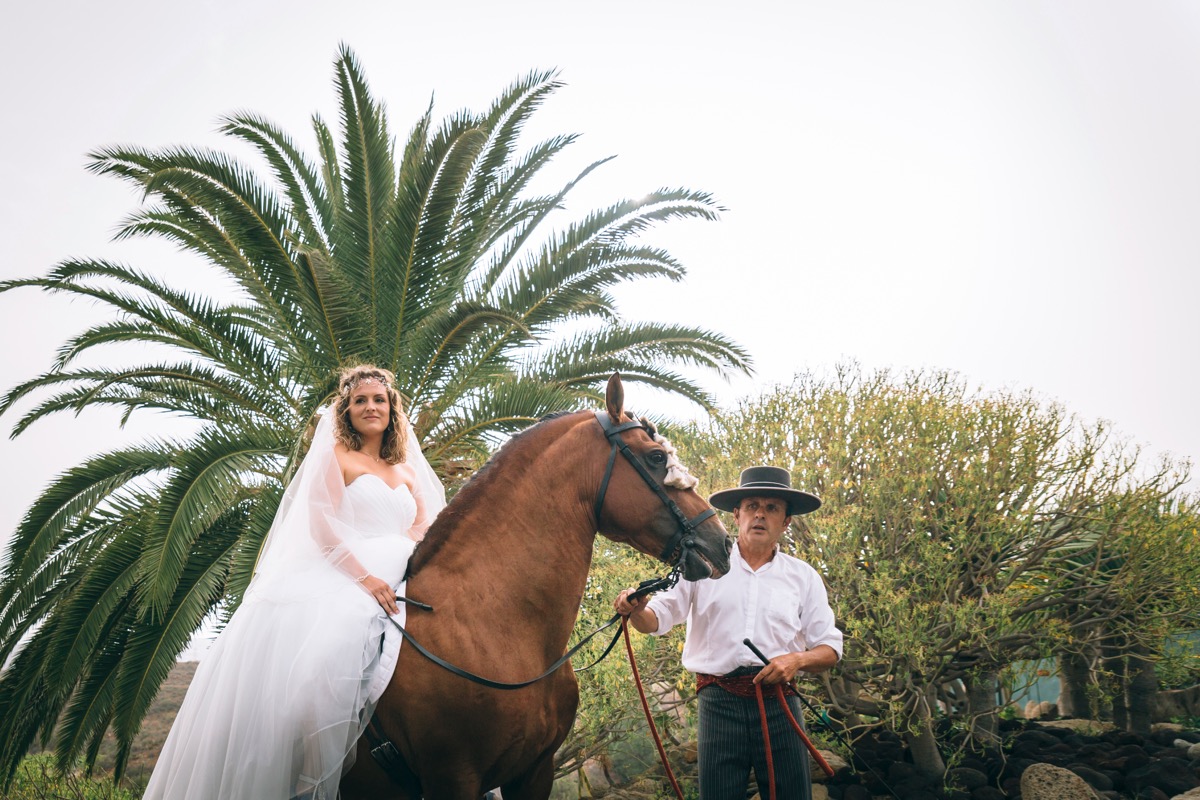 Novia en caballo